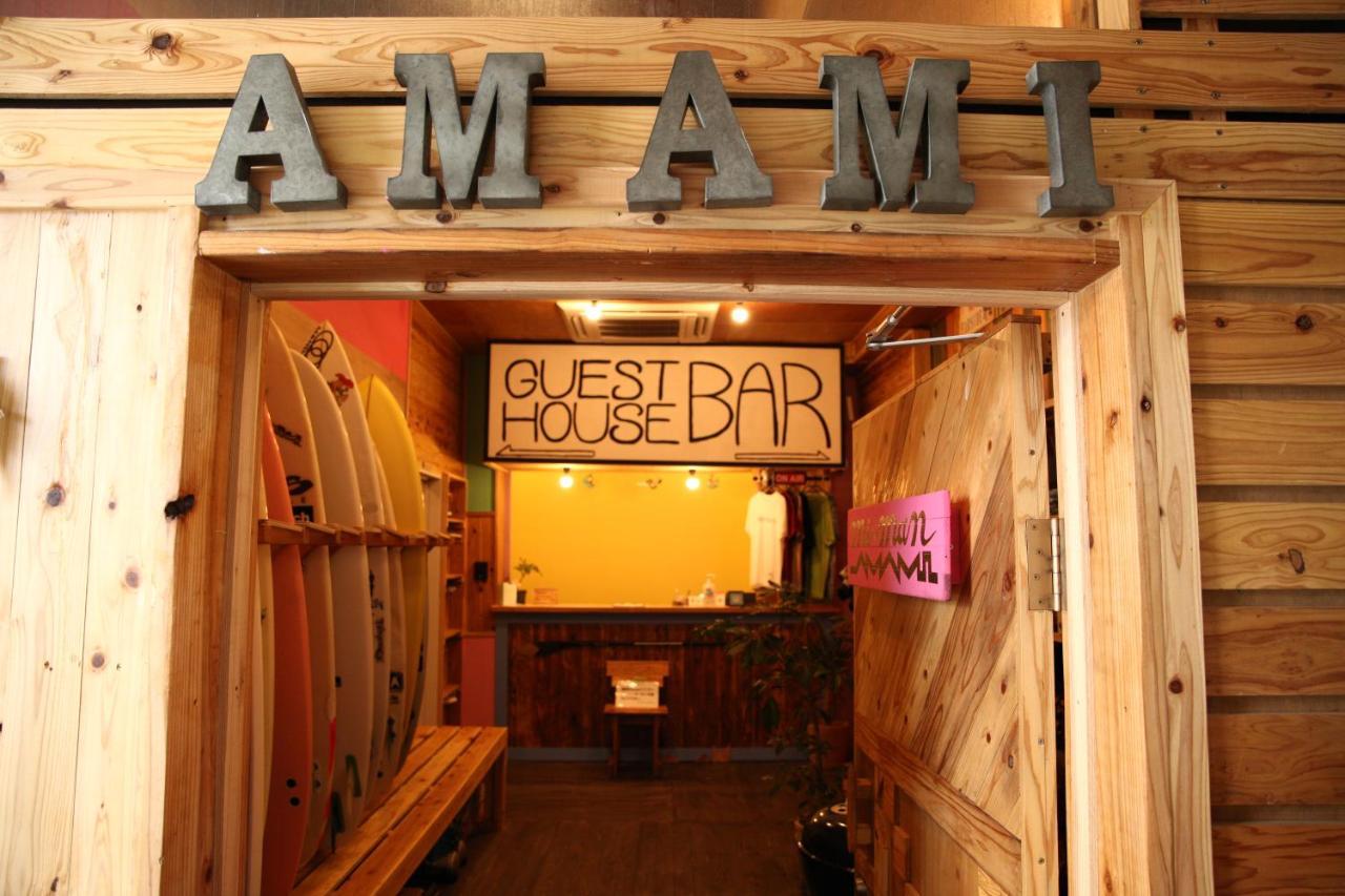 みーまん奄美 Hostel Amami Bagian luar foto